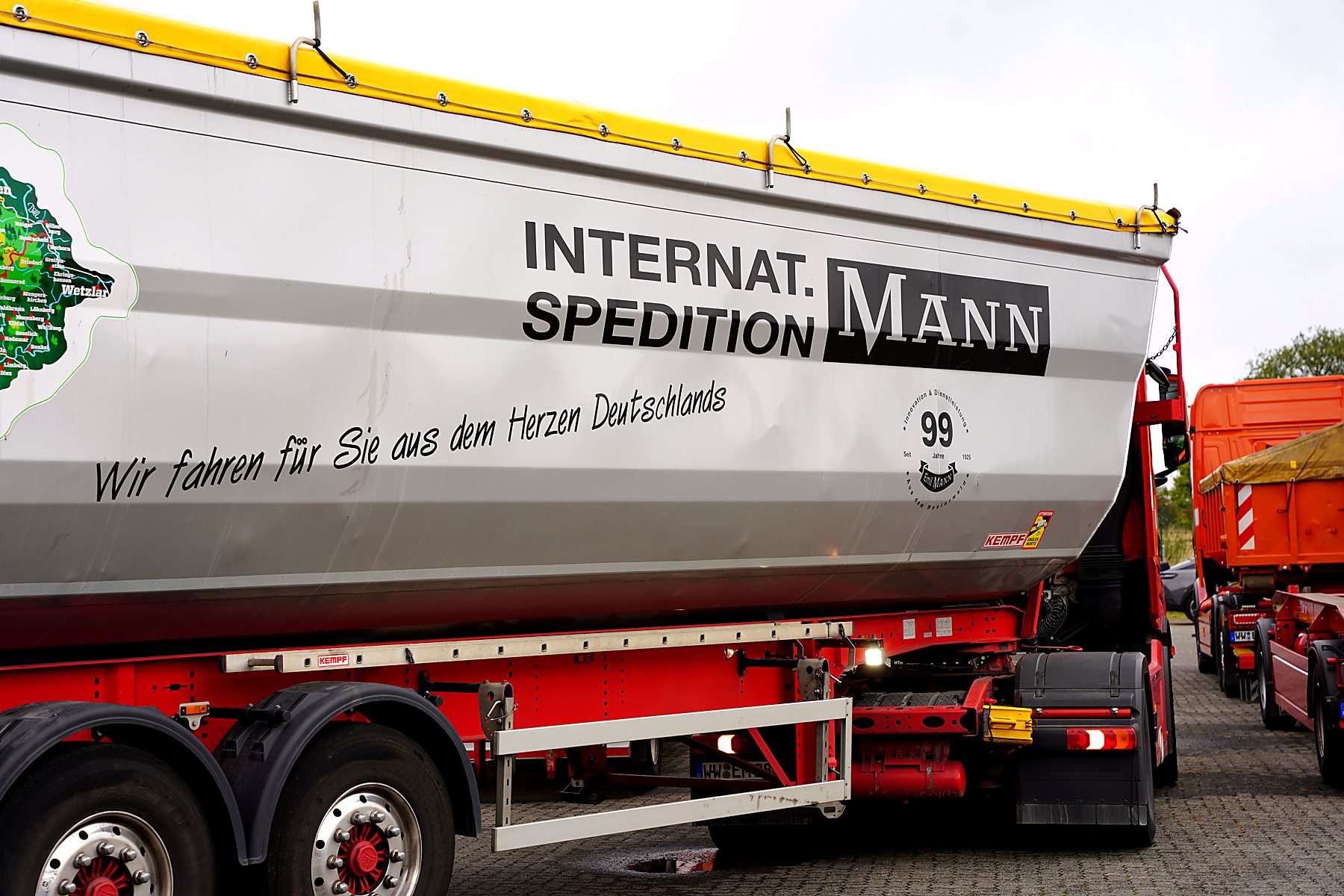 MANN Kippsattel für Schrott- und Metalltransporte